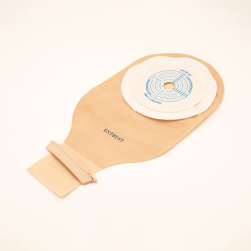12in One Piece Drainable Pouch Filter Flatlay 1400X