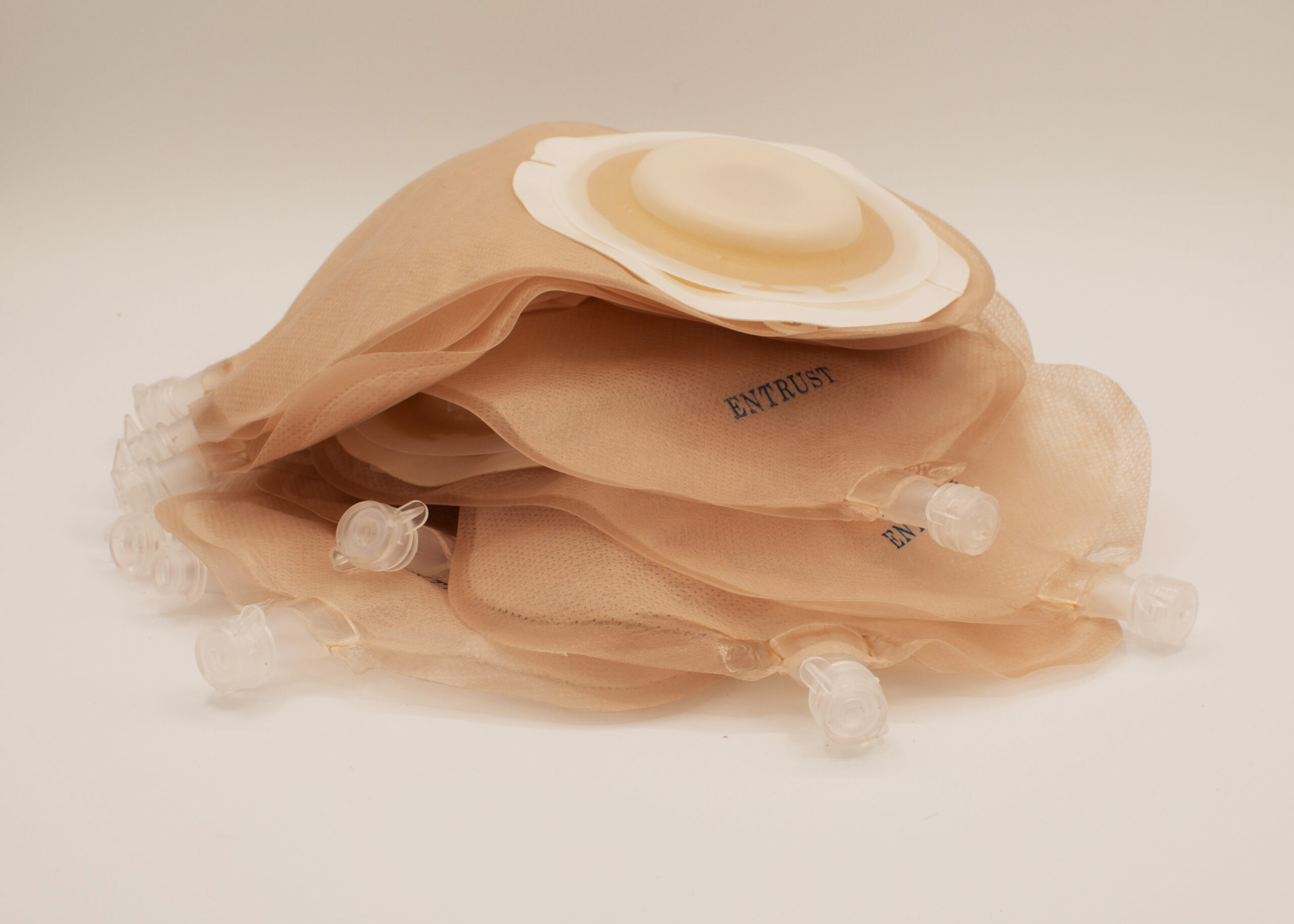 9" Convex One-Piece Urostomy Pouches - Extended Wear, Transparent, Drain/Cap Closure - Image 4