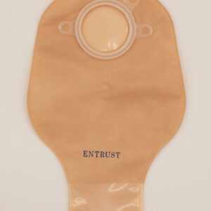 9-two-piece-drainable-pouch-beige-clip-closure